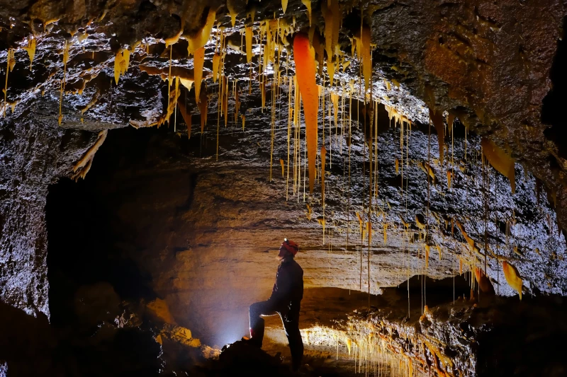 Knopf- und Regionalmuseum bietet viele Veranstaltungen im Rahmen des ProvinzGlück Festivals in Schmölln | FASZINATION.UNTER.IRDISCH | Bleßberghöhle