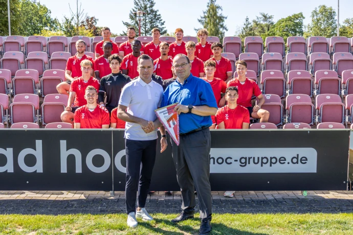 VorschauBild - Engagement im Dreiländereck: ad hoc unterstützt den ZFC Meuselwitz ab 2026/27