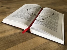 Entdecker-Rallye und Vorleseangebote beim Familientag in der Stadtbibliothek Altenburg