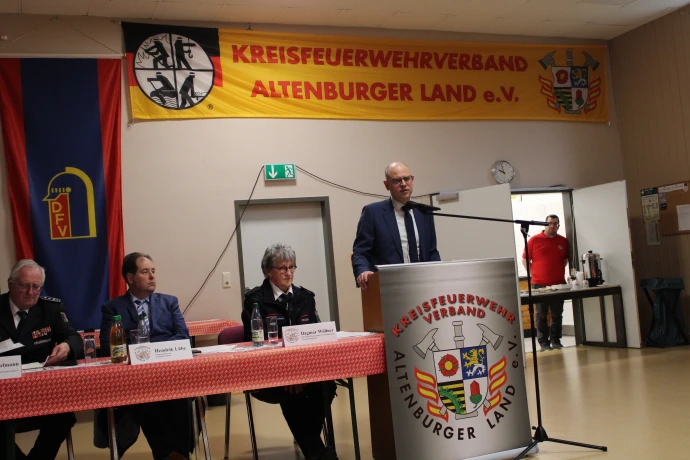 VorschauBild - „Gut Wehr!“ gegen Brand und Katastrophen – 32. Verbandsversammlung des Kreisfeuerwehrverbandes Altenburger Land e.V  in Nobitz