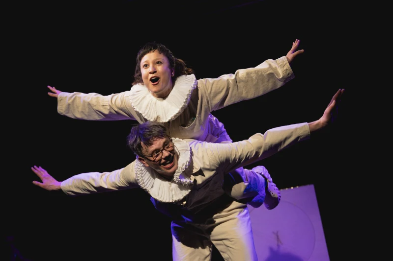 Festival für Kinder- und Jugendtheater „Wildwechsel“ lädt zum Mitmachen und Staunen in Gera ein | Thalia Theater Halle „Schwäne“