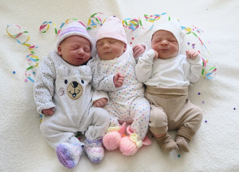 Neues Jahr – neues Glück | Fritz David, Helena und Oskar Walter sind die Neujahrsbabys 2023 im Klinikum Altenburger Land