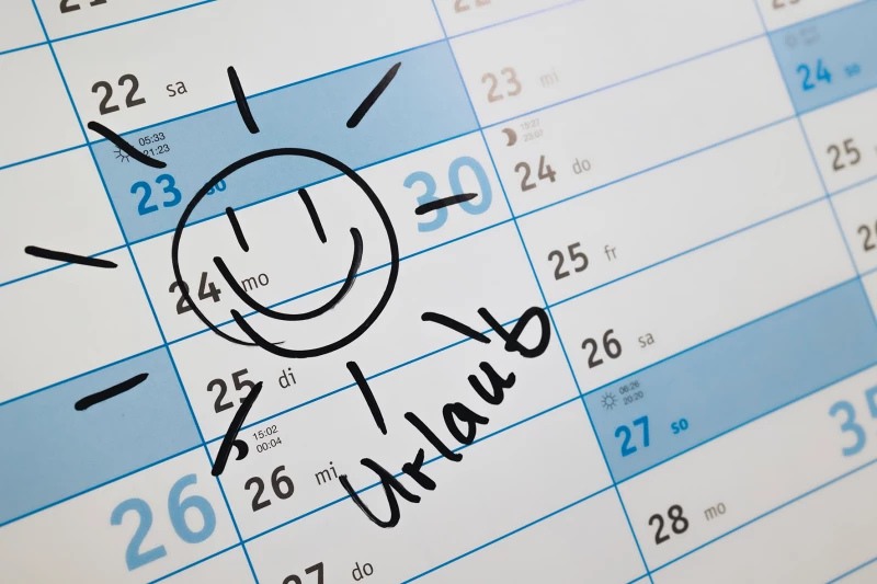 Wer Schichtarbeit macht, muss jetzt schon den Urlaubskalender ‘23 zücken | Jetzt schon den Sommer planen: Wer Schichtarbeit
macht, gehört zu den „Frühbuchern beim Urlaub“,
so die Gewerkschaft Nahrung-Genuss-Gaststätten.