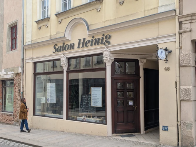 VorschauBild - Salon mit Zeitzeugen: Kirche im Fokus — Film & Gespräch zur 1000‑Jahrfeier