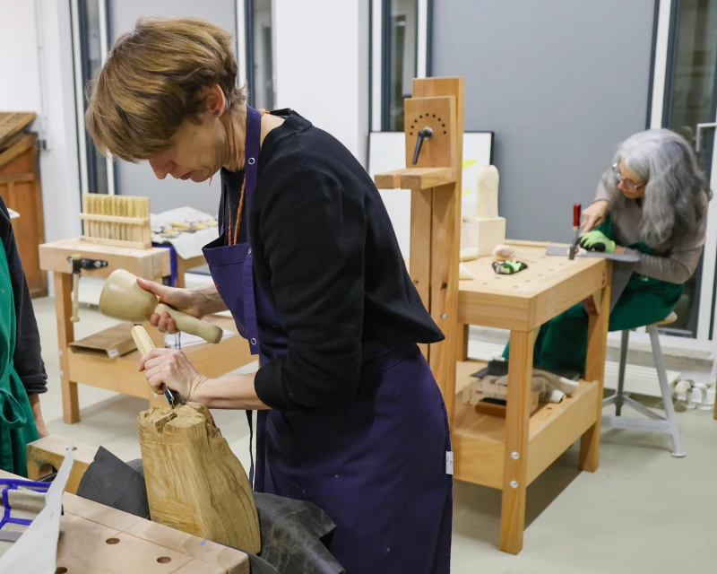 Noch freie Plätze in den Kunstschulkursen des studios | Kurs im studioLEONARDO
