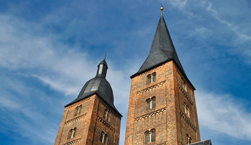 Altenburger Rote Spitzen ab sofort wieder für Besucherinnen und Besucher geöffnet | Rote Spitzen, Altenburg