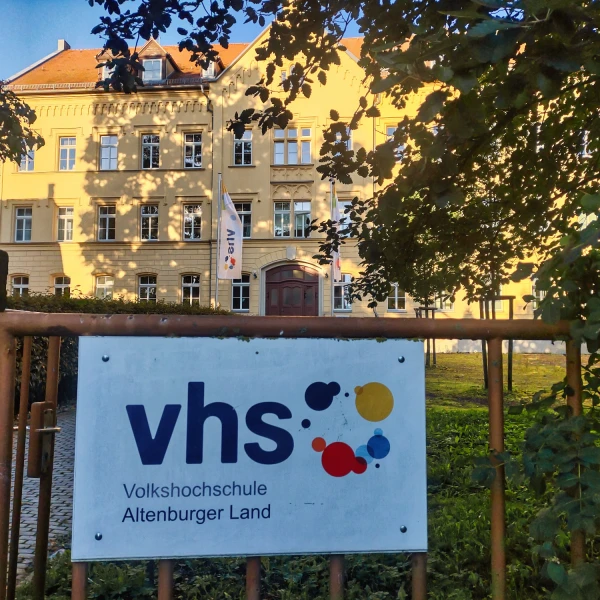 VHS-Vortrag — Wehrhafte Demokratie und Parteiverbot