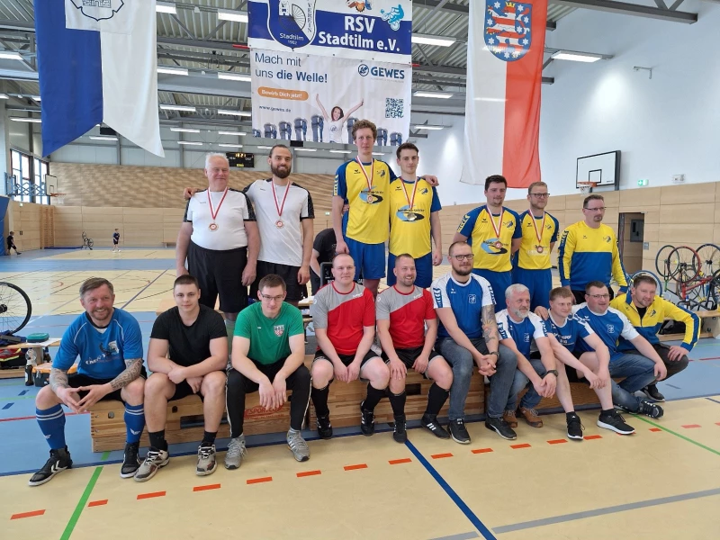 SV Blau–Gelb Ehrenberg ist Landesmeister im Radball  2024 | Siegerehrung beim letzten Spieltag der Thüringer Radballoberliga der Elite in Stadtilm 2024