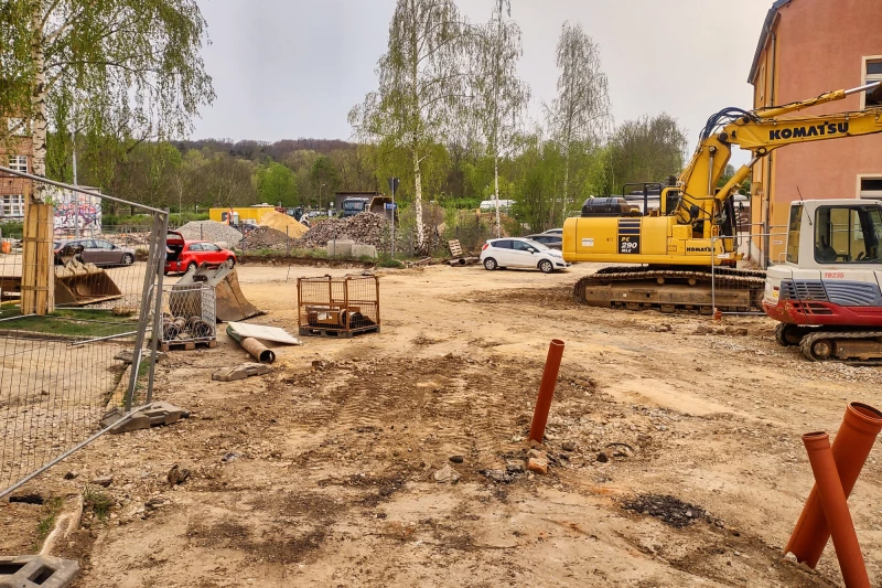 Altenburg: Bauarbeiten in der Altenburger Geschwister-Scholl-Straße verlängern sich | Baustelle Geschwister-Scholl-Straße 