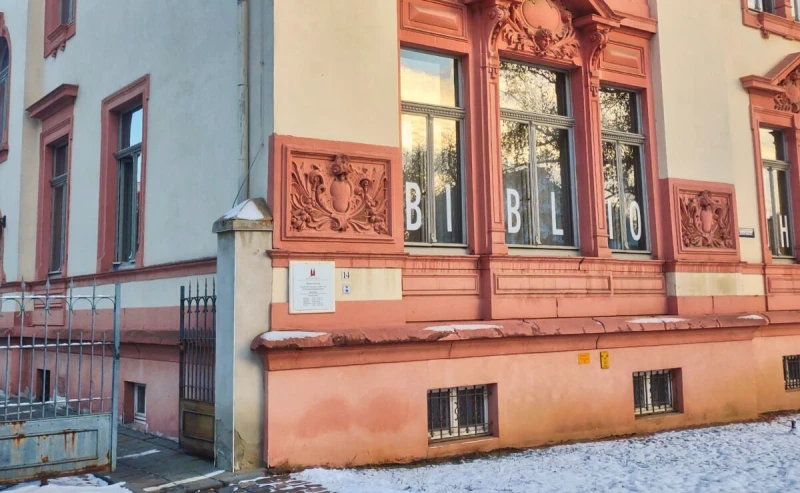 Büchertreff der Stadtbibliothek: Klassentreffen – Gespräche über das Ende der DDR | Bibliothek Altenburg