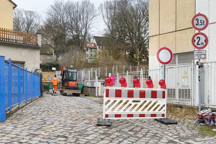 VorschauBild - Sperrung der Straße Unterm Schloß