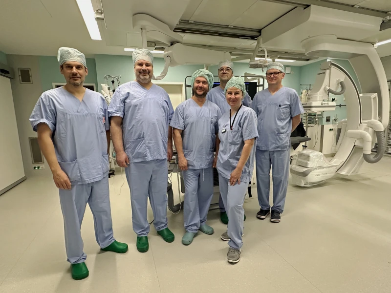 Modernisierte Herzmedizin: Klinikum Altenburger Land nimmt neues Herzkatheterlabor in Betrieb | Die Herzkatheteruntersuchung – durchgeführt von einem erfahrenen Team aus Kardiologen, Pflegekräften und medizinisch-technischen Angestellten.