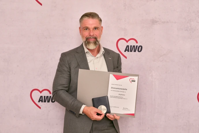 VorschauBild - Jörg Bacher aus dem Altenburger Land mit Ehrenamtsmedaille ausgezeichnet