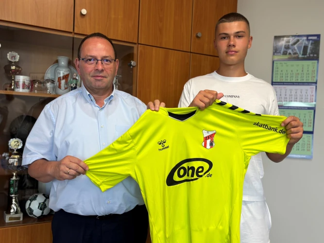 VorschauBild - Torwarttalent Nils Wagenbreth im ZFC-Förderkader