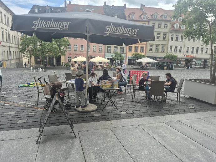 VorschauBild - Spielkartenladen öffnet Marktfläche: Spielespaß für Jung und Alt