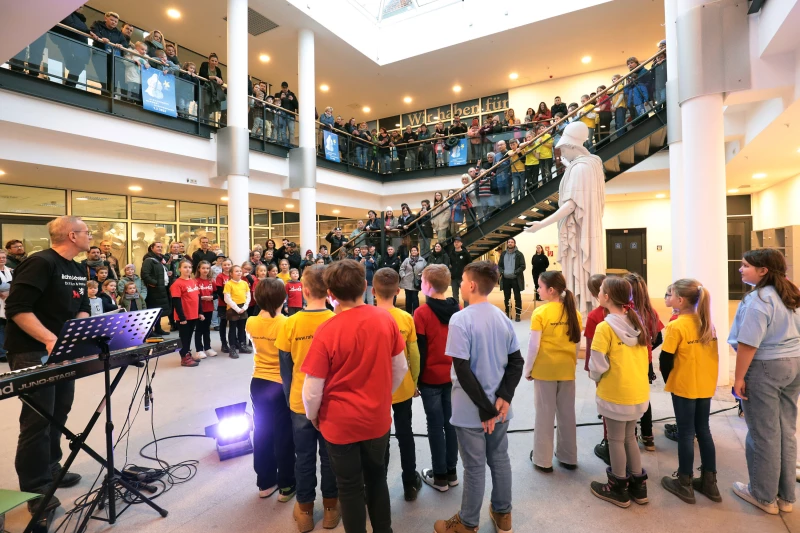 2000 Kinder und Erwachsene besuchen erstes Veranstaltungshighlight des Jahres | Altenburger Kindermuseumsnacht 2024