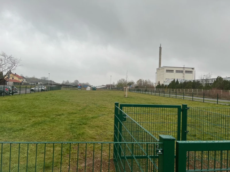 Neugestaltung der Hundewiese an der Bonhoefferstraße in Altenburg | Hundewiese in der Bonhoefferstraße