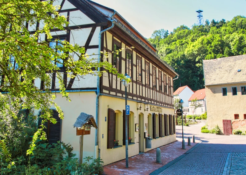 Muttertag, Museumstag und Pfingsten: Vielfältiges Programm im Museum Schmölln | Knopf- und Regionalmuseum am Sprottenanger