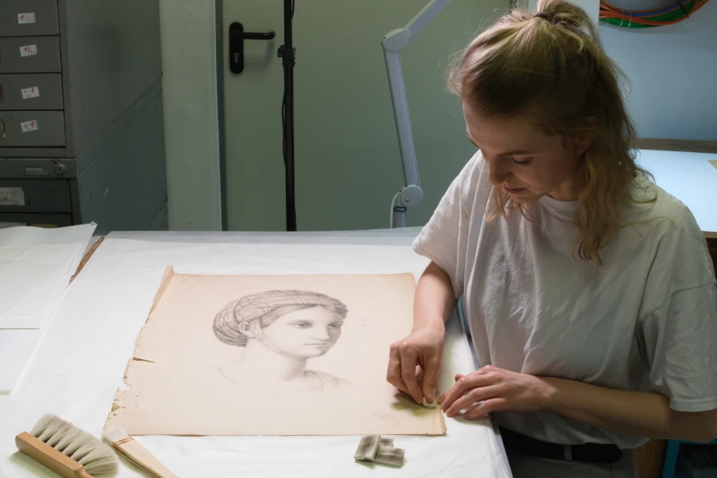 Europäischer Tag der Restaurierung in den Altenburger Museen | Papierrestaurierung in den Altenburger Museen