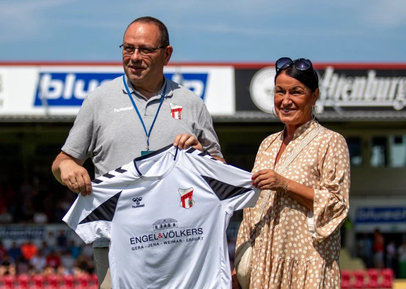 Engel & Völkers wird Partner des ZFC Meuselwitz und stärkt den Nachwuchs | 